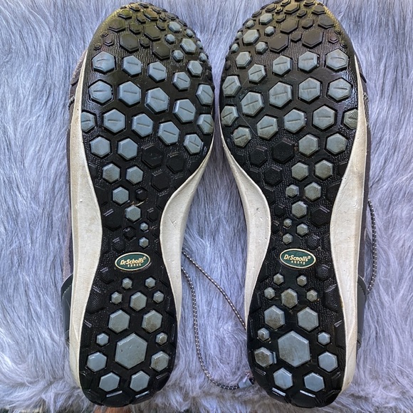 Dr. Scholl’s walking shoes - Picture 3 of 3